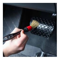 Interior brush set